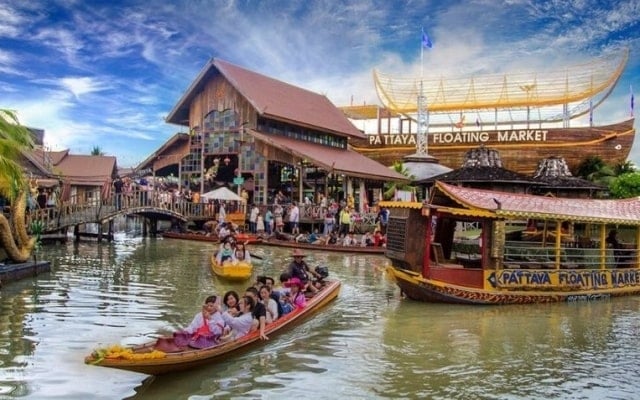 Khám phá chợ nổi Pattaya Thái Lan – trải nghiệm không gian mua sắm đặc sắc