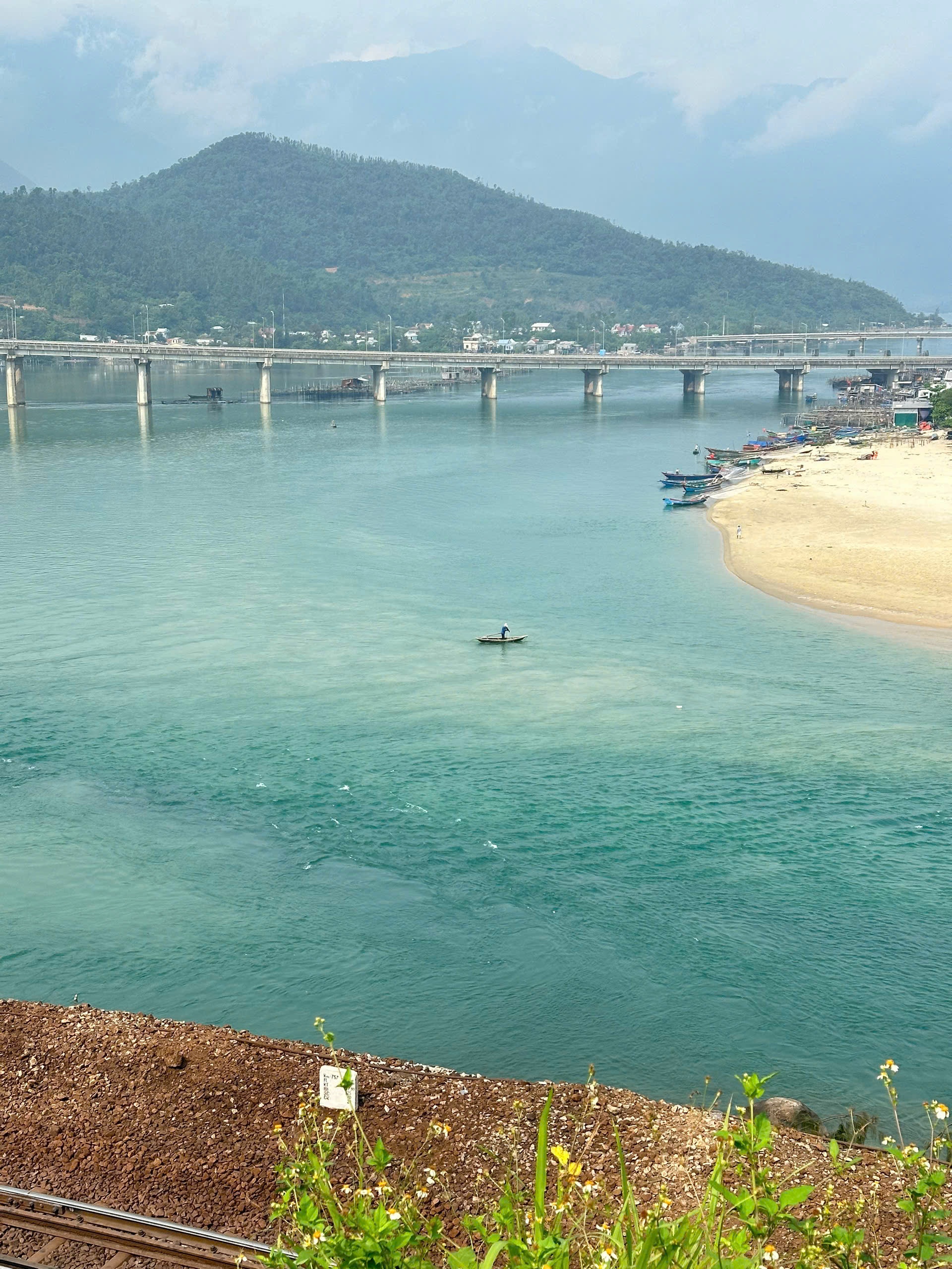 diem chan tau anh 12