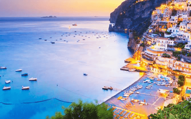 Vẻ đẹp quyến rũ lãng mạn của thành phố Positano nước Ý Vẻ đẹp quyến rũ lãng mạn của thành phố Positano nước Ý