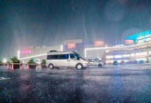 Gia đình Hà Nội du lịch hè trên ‘nhà di động’, kể trải nghiệm đón bão nhớ đời