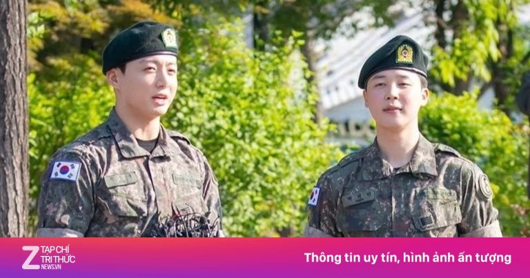Tiếp viên hàng không Việt kể chuyện gặp Jung Kook và Ji Min (BTS) Tiếp viên hàng không Việt kể chuyện gặp Jung Kook và Ji Min (BTS)