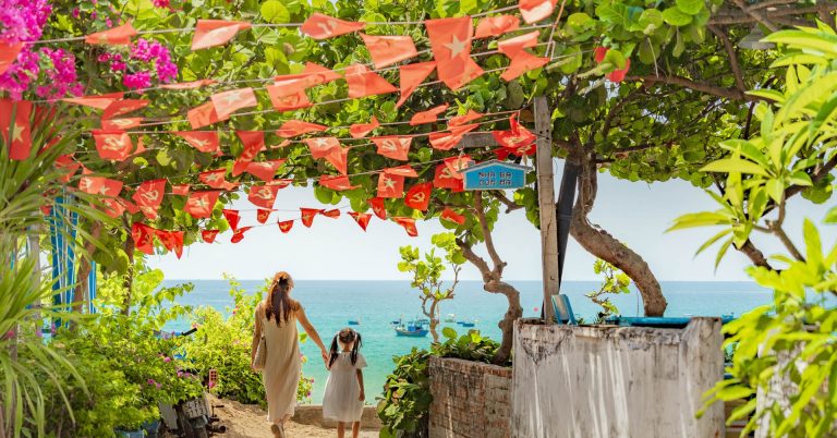 Làng chài ở Gia Lai có biển xanh cát trắng, cầm 50 ngàn 4 người ăn sáng no nê Làng chài ở Gia Lai có biển xanh cát trắng, cầm 50 ngàn 4 người ăn sáng no nê