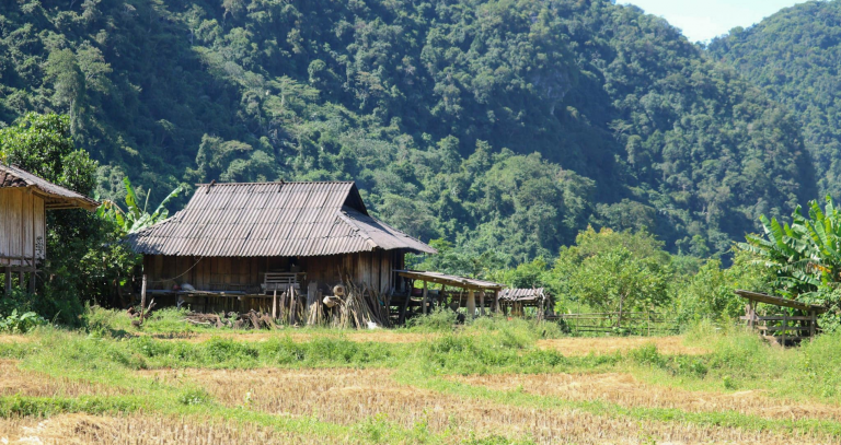 Ngôi làng ở Lạng Sơn không điện, không sóng nhưng ai đến cũng chẳng muốn rời Ngôi làng ở Lạng Sơn không điện, không sóng nhưng ai đến cũng chẳng muốn rời