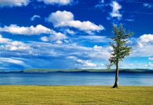 Nữ du khách Việt nao lòng trước ‘viên ngọc xanh’ giữa thảo nguyên ở Mông Cổ