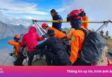Tìm thấy thi thể du khách Brazil rơi xuống khe núi lửa ở Indonesia