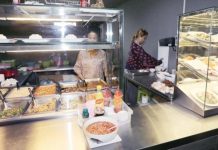 Vụ bánh mì 208.000 đồng ở Nội Bài: Cách các nước ngăn “chặt chém” ở sân bay