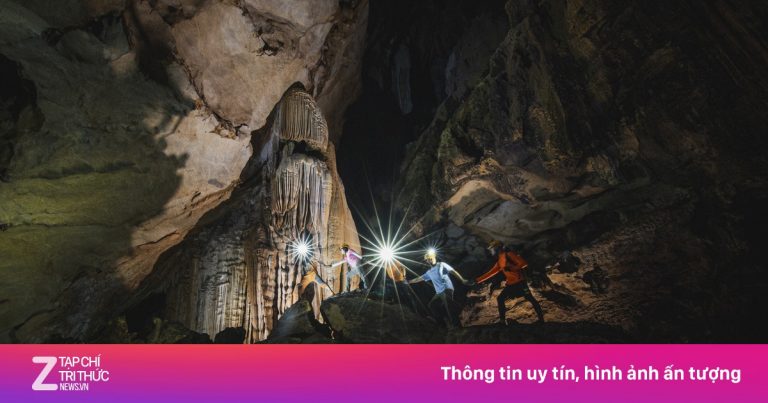 Đến hang Đại tướng Võ Nguyên Giáp từng dừng lại giữa rừng Trường Sơn Đến hang Đại tướng Võ Nguyên Giáp từng dừng lại giữa rừng Trường Sơn