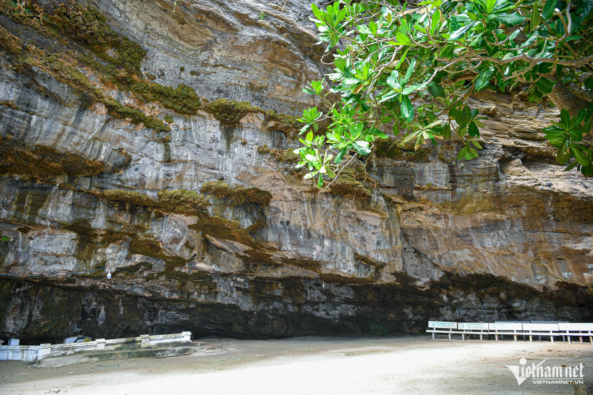 W-chùa hang lý sơn 14.jpg