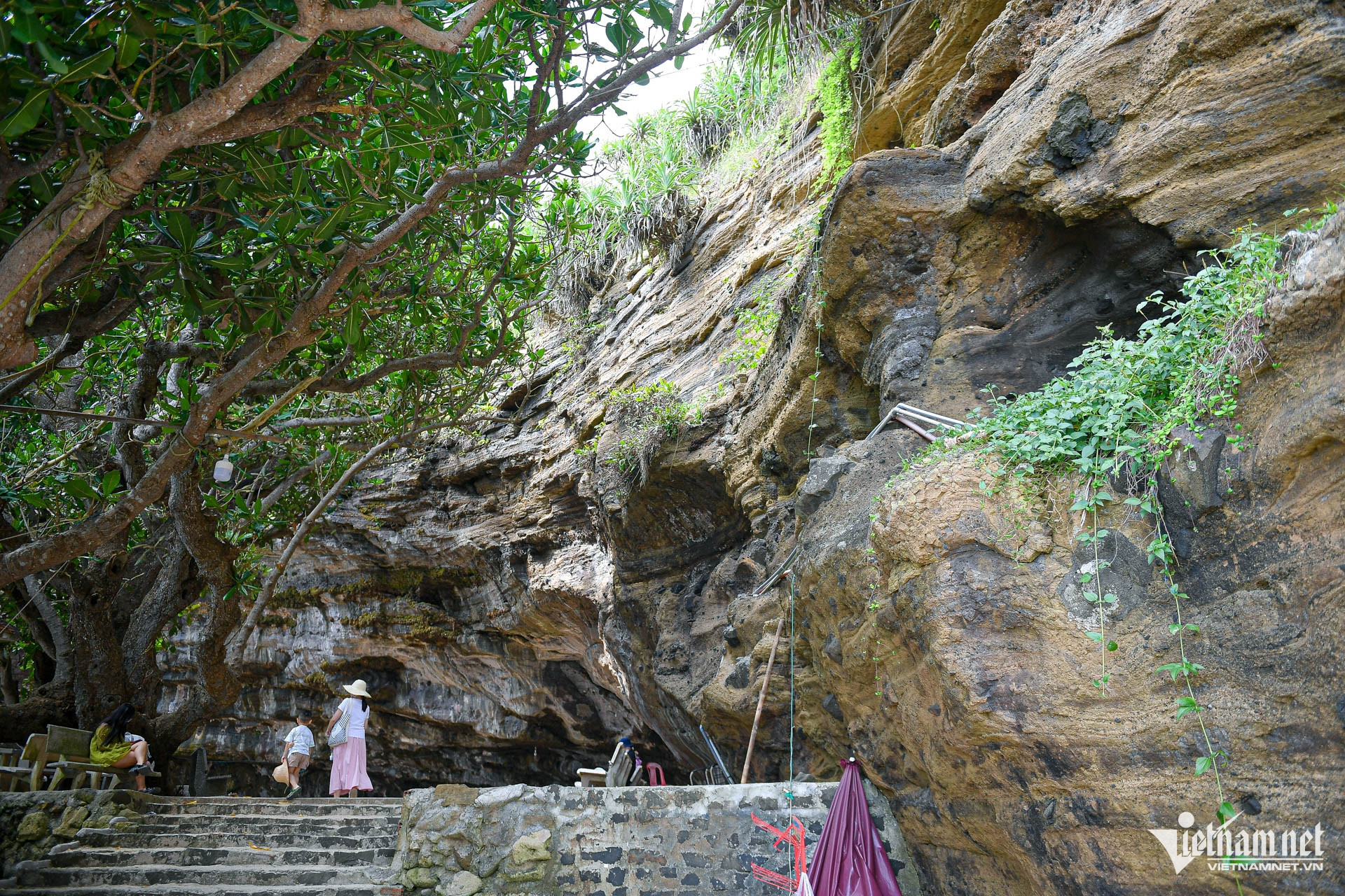 W-chùa hang lý sơn 8.jpg