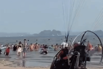Phạt 21 triệu đồng công ty có dù lượn lao vào du khách ở Hạ Long Phạt 21 triệu đồng công ty có dù lượn lao vào du khách ở Hạ Long