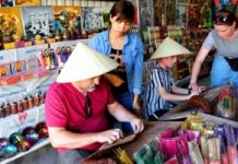 Làng hương giữa lòng xứ Huế