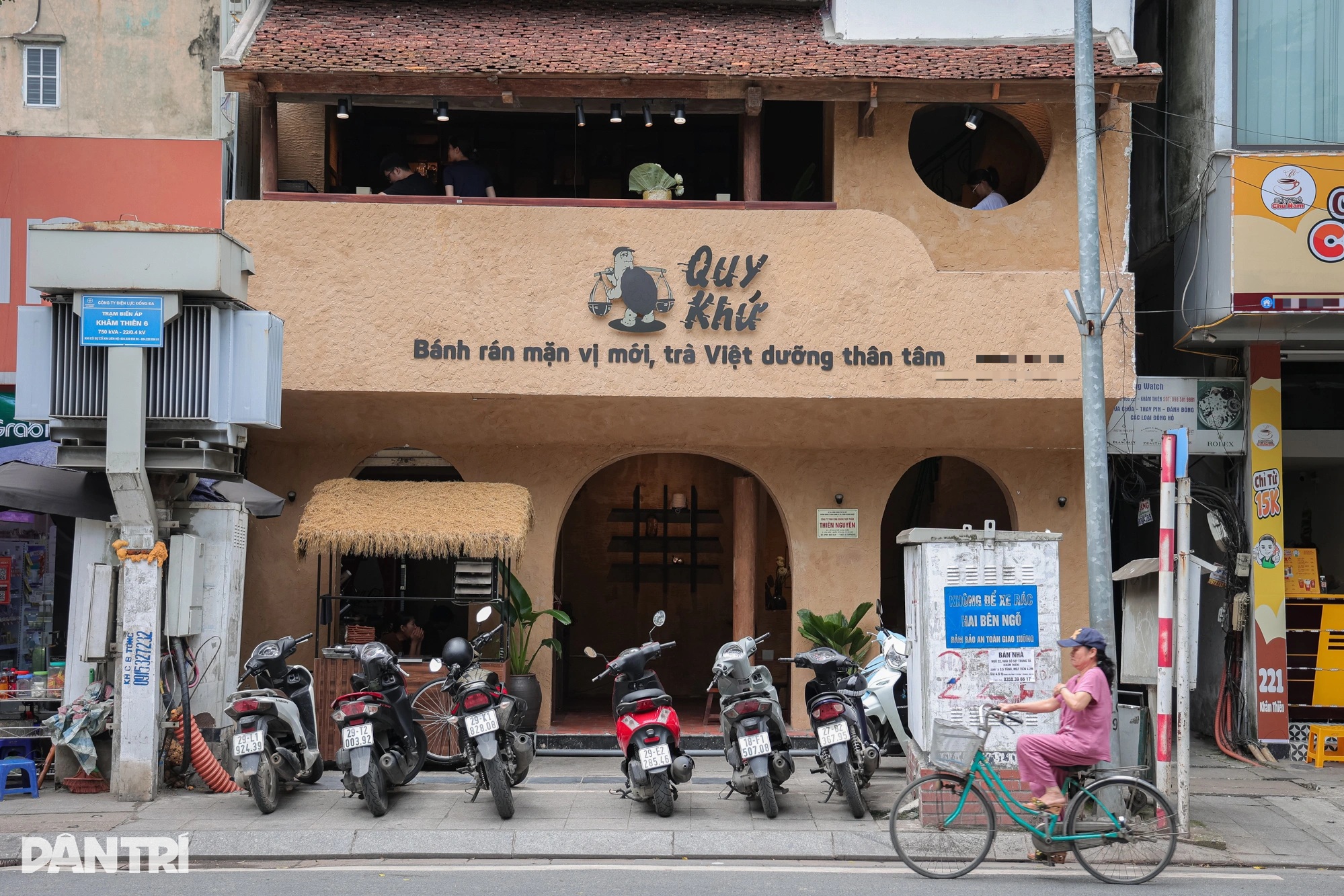 Hà Nội: Quán bánh rán phong cách quý tộc khách như xuyên không về quá khứ - 2
