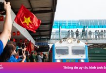 Sắp có tàu đêm tham quan vòng quanh Hà Nội