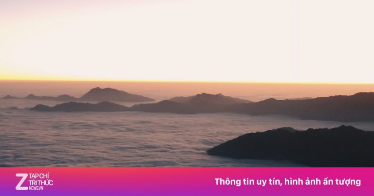 Biển mây ‘như ra khỏi Trái Đất’ ở Tà Xùa Biển mây ‘như ra khỏi Trái Đất’ ở Tà Xùa
