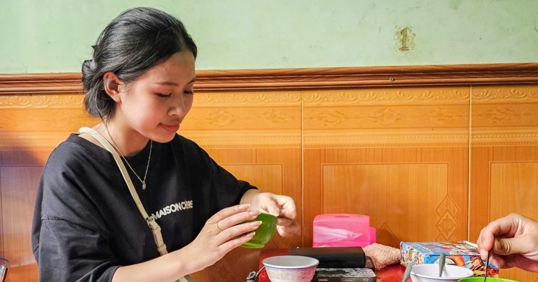 Thức quà vặt ở Ninh Bình gợi nhớ ký ức, ăn 2 suất vẫn thòm thèm Thức quà vặt ở Ninh Bình gợi nhớ ký ức, ăn 2 suất vẫn thòm thèm