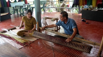 Thăm làng nghề dệt chiếu cói trăm năm tuổi tại Đắk Lắk