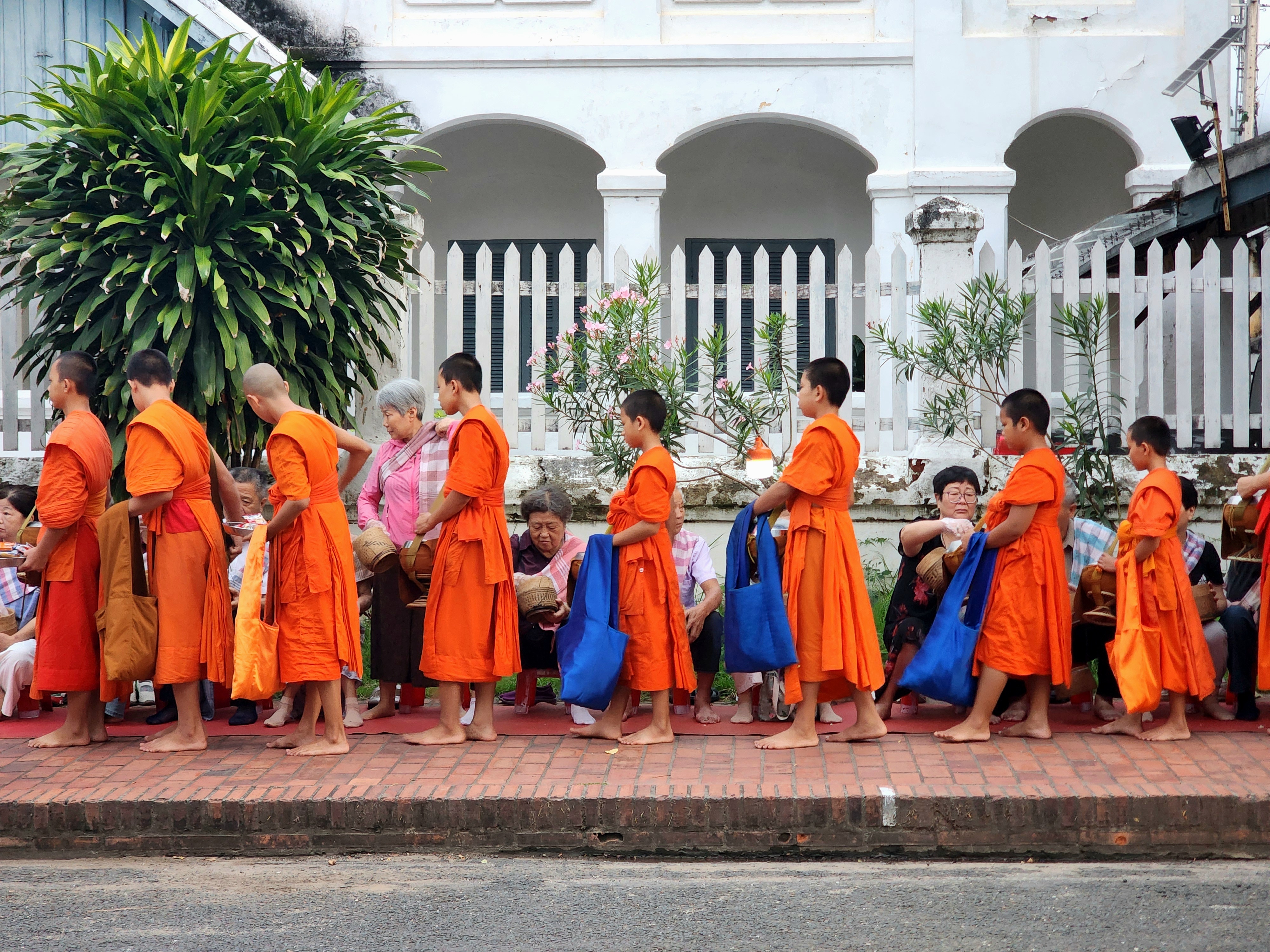 Lao anh 18