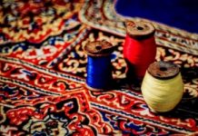 Lưu giữ nét đẹp của phụ nữ Chăm trong chiếc khăn truyền thống