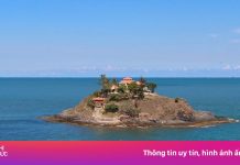 Ngôi miếu chỉ mở cửa theo thuỷ triều tại TP.HCM