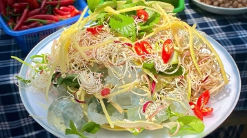 Lạ miệng với gỏi hoa Lạ miệng với gỏi hoa