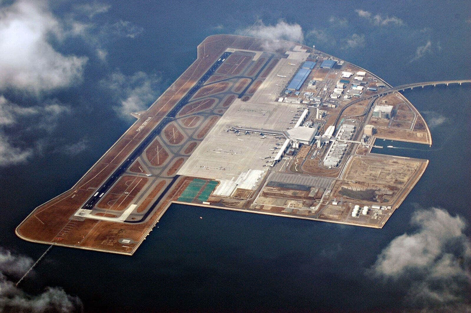 San bay doc la anh 13