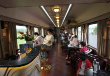 Chàng trai miền Nam chi nửa triệu trải nghiệm tàu ‘quý tộc’ ở Hải Phòng