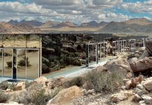 Ngôi nhà tàng hình ở sa mạc Mỹ khiến TikToker bị phạt 10.000 USD