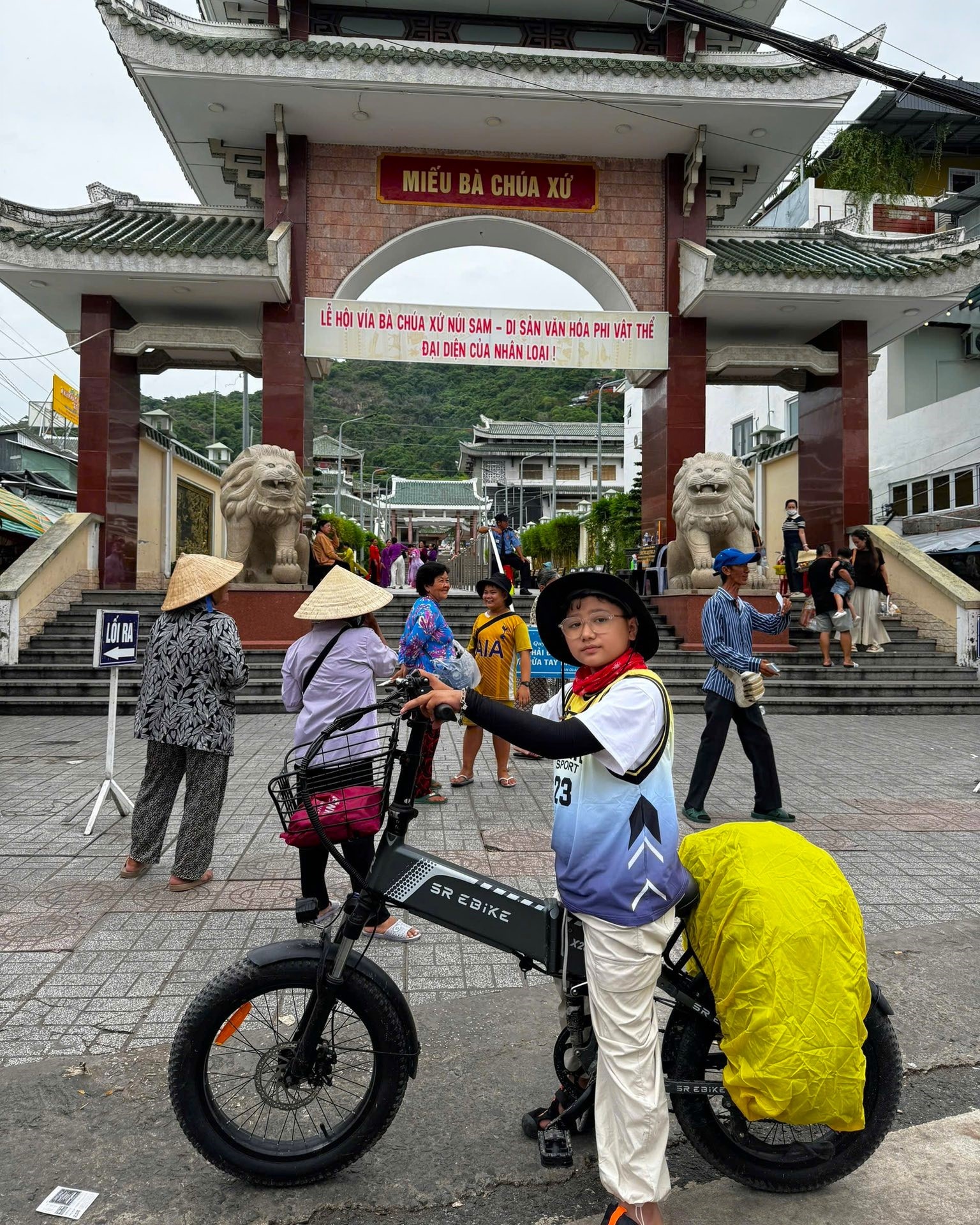 dap xe xuyen Viet anh 1