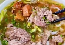 Món quen thuộc ở Hà Nội khiến khách Hàn Quốc gọi liền 2 suất để “đã thèm”