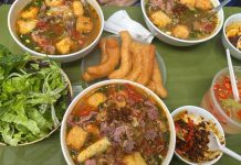 Hà Nội: Ăn bún riêu thấy hạt nhãn trong bát, khách bức xúc thái độ của quán