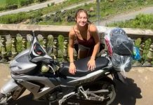 Khách Hàn Quốc ghé mua đồ ở Đà Nẵng, bất ngờ được chủ tiệm mời ăn cơm nhà