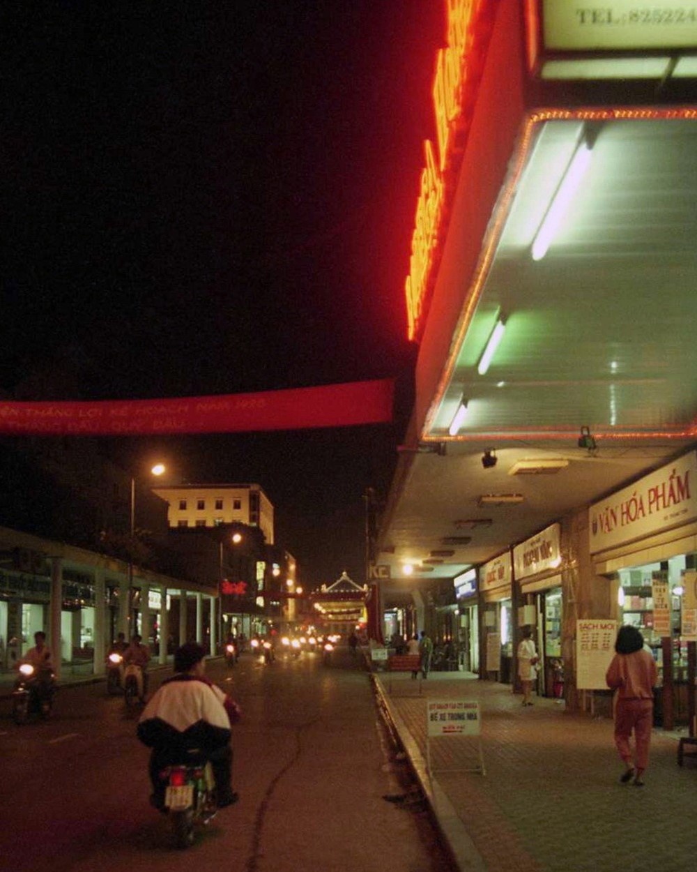 Ha Noi thap nien 1990 anh 3