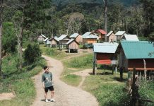 Ngôi làng bình yên ở Măng Đen bất ngờ hút khách nhờ những kho lúa