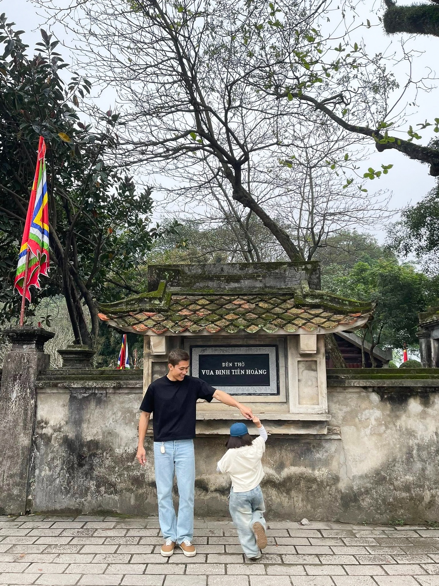 anh Ta di du lich anh 5