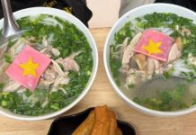 Quán phở gà “yêu nước” gây sốt dịp Quốc khánh 2/9 ở Hà Nội