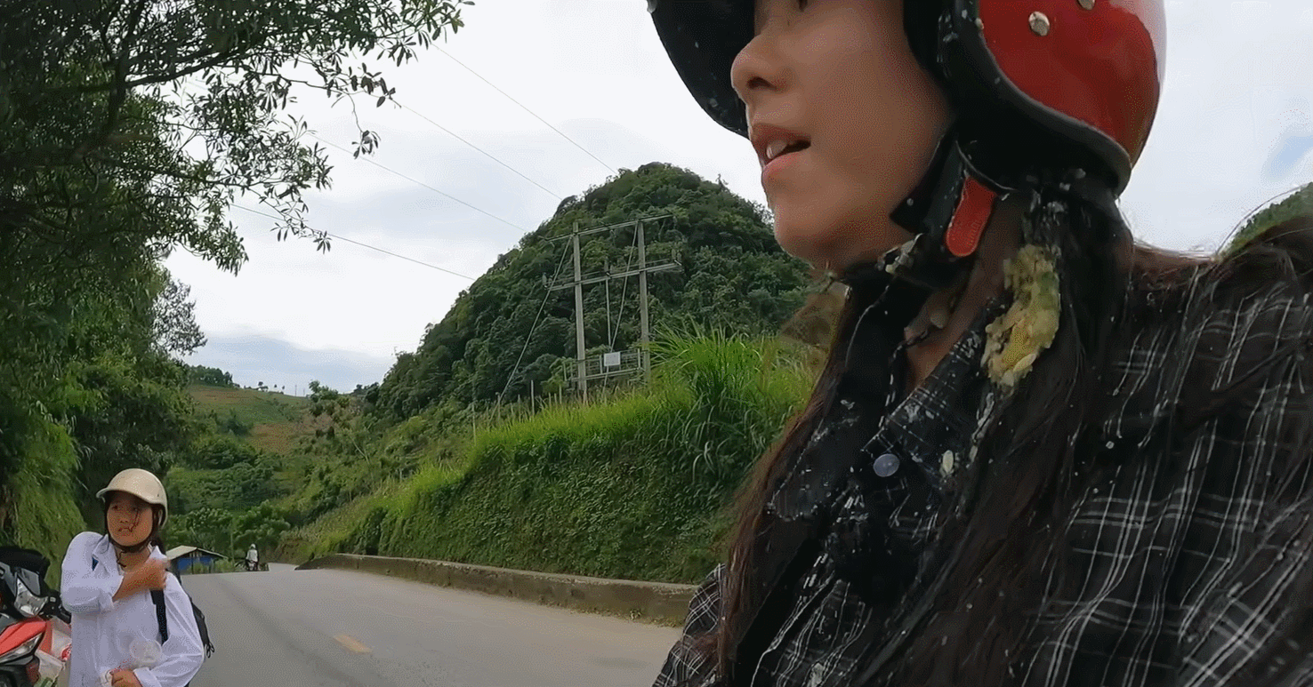 thumb khach han gap tai nan o ha giang.gif