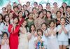 Gia đình Hà Nội 100 người thuê 30 phòng ngủ, góp 300 triệu du lịch hè
