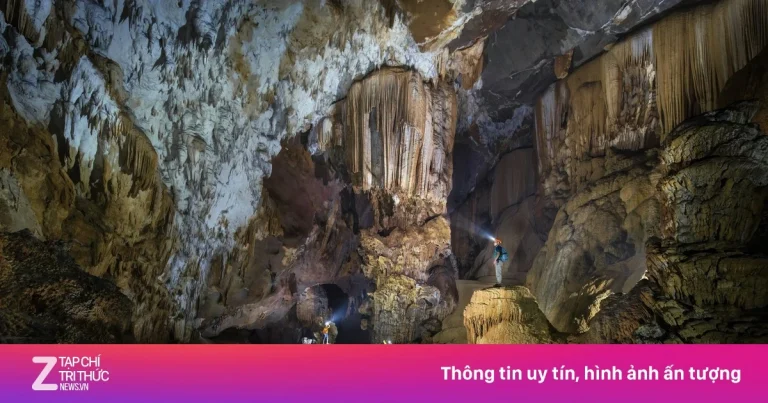 Đã mở tour khám phá hang động mới phát hiện ở Việt Nam