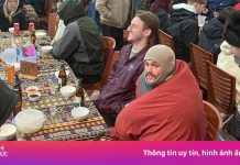 Khách Tây chỉ cách ‘sinh tồn’ ở Việt Nam vào mùa đông